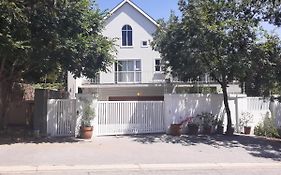 3 On Tessa Guesthouse